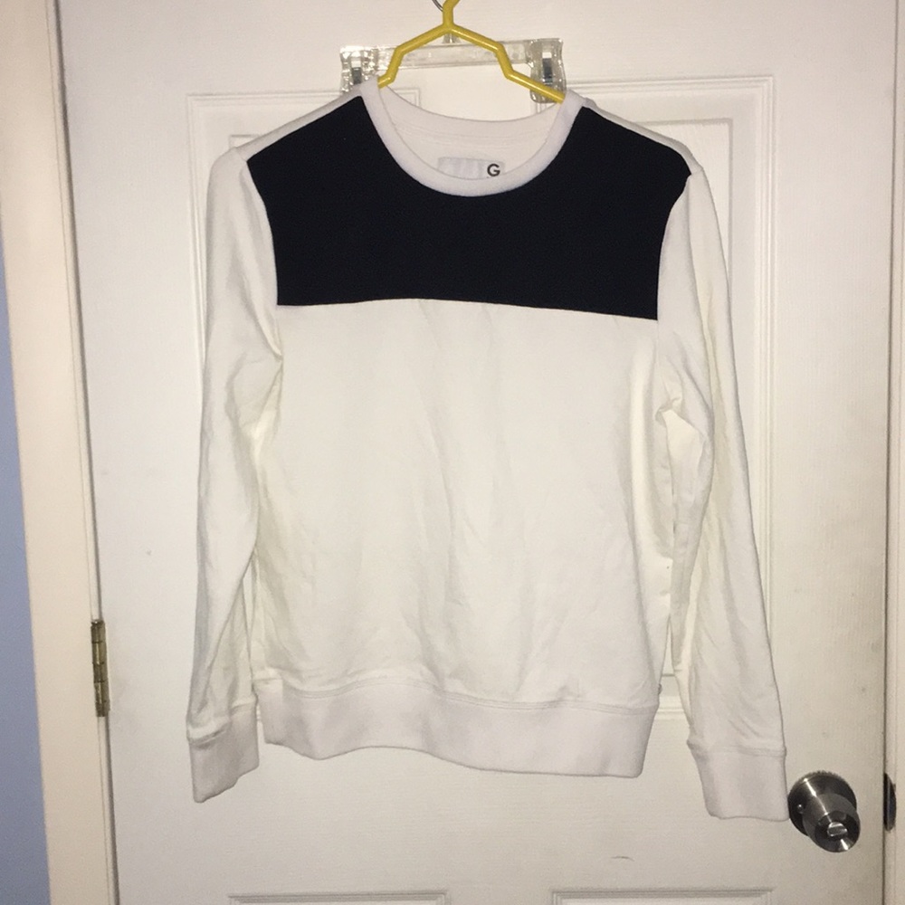 White Long sleeve shirt
